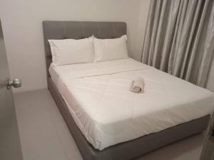 Cahaya Gardens 2 rooms at Golden Hills depan pasar malam