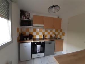 2 Bedrooms Confortable Wifi FIBREEQUIPMENT Provided Near Airbus Alten Expleo Thales Sopra