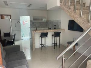 Apartamento Duplex - a 3 min da Praia apé, Próximo Axé Moi e ToaToa