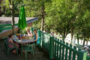 Campings village vacances du camboussel : photos des chambres