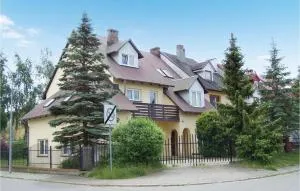 1 Bedroom Nice Apartment In Kolobrzeg - Zieleniewo