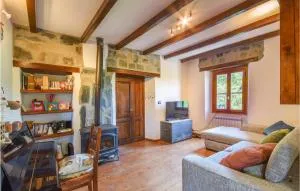 4 Bedroom Beautiful Home In Tiglieto - Ponzone