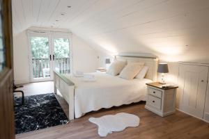 Lilly Lodge; nestled within the forest.