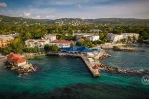 Lush Tropical apartment located in a 4-star resort - Salem