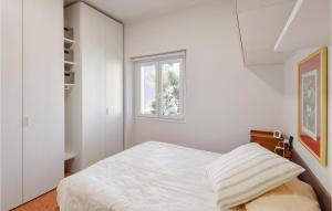 2 Bedroom Cozy Apartment In Rapallo