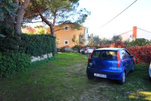 Apartment Arbanija 9423a