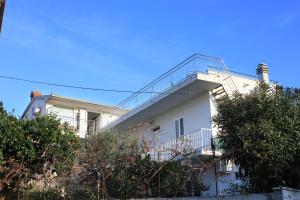 Apartments with a parking space Okrug Gornji, Ciovo - 9444