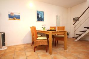 Apartments with a parking space Okrug Gornji, Ciovo - 9444