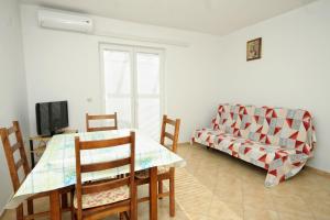 Apartment Zubovici 9363a