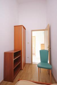 Apartments by the sea Slatine, Ciovo - 9433