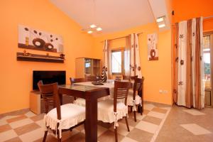 Apartments by the sea Karbuni, Korcula - 9308