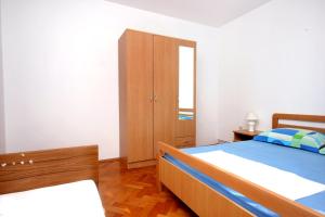 Apartments with a parking space Novalja, Pag - 9327