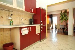 Apartments with parking space Trogir - 9455