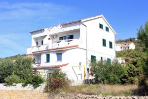 Apartments by the sea Stara Novalja, Pag - 9396 