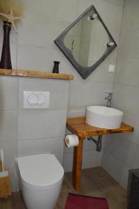 Apartments by the sea Stara Novalja, Pag - 9396