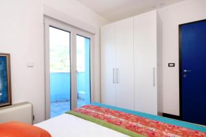 Seaside luxury villa with a swimming pool Podstrana, Split - 9466