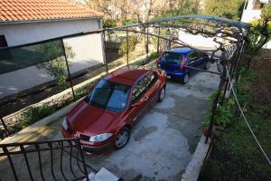 Apartments by the sea Rogoznica 10002