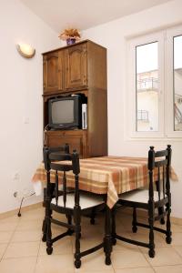 Apartments by the sea Marina, Trogir - 10003