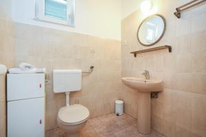 Apartments by the sea Marusici, Omis - 10012