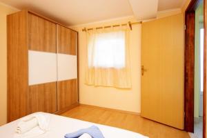 Seaside secluded apartments Cove Danca - Babina, Korcula - 9322