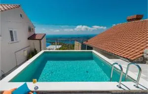 Pet Friendly Apartment In Dubravica - Suđurađ