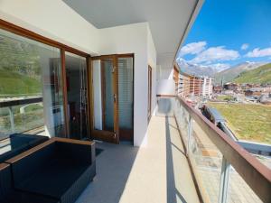 Appartement lumineux proche des pistes avec balcon et wifi à Tignes - FR-1-502-402