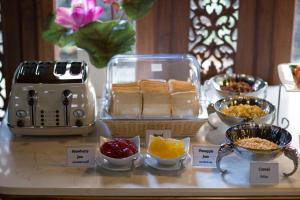 True Siam Rangnam Hotel