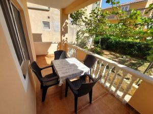 Apartments Bor - 20m from the beach