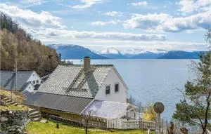 5 Bedroom Amazing Home In Strandebarm - Tyrvikbygd
