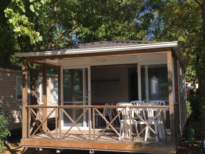 Campings Camping Le Fou du Roi : photos des chambres