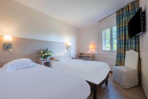 Hotels Hotel Causse Comtal Rodez, The Originals Relais : Chambre Deluxe