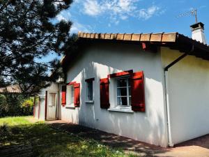 Maisons de vacances Maison Basque T4 a Espelette : 5 adultes + 2 enfants, Internet, Jardin, Animal OK - FR-1-495-2 : photos des chambres
