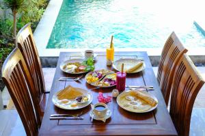 3 Angels Two-Bedroom Villa