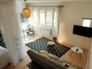 Agréable studio de l'Arsault avec parking - Champcevinel