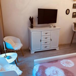 Tomas Apartments Gold