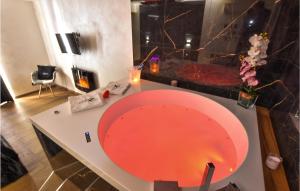 Stunning Home In Catania With Sauna