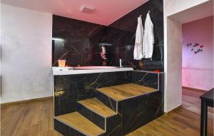 Stunning Home In Catania With Sauna