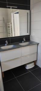 Maisons de vacances BASSIN D'ARCACHON, Maison vacances climatisee au calme, proche plage : photos des chambres