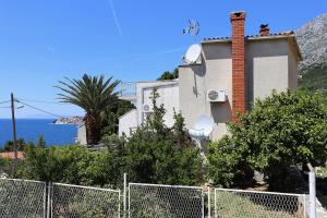 Apartments with parking space Zivogosce - Porat, Makarska - 10032