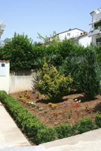 Apartments with a parking space Crikvenica - 9651