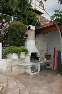 Apartments with a parking space Opatija - 9655