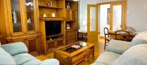 Sestao, Vivienda Turística Renovada con Terraza y WIFI