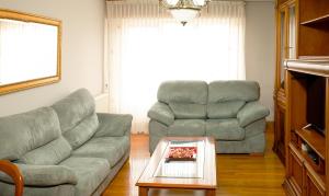 Sestao, Vivienda Turística Renovada con Terraza y WIFI