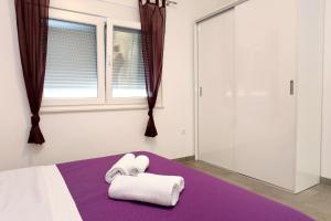 Apartments by the sea Duce, Omis - 10304