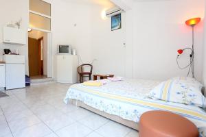 Apartments by the sea Zuljana, Peljesac - 10218