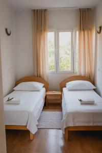 Apartments for families with children Orebic, Peljesac - 10048