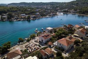 Apartments by the sea Lumbarda, Korcula - 10049