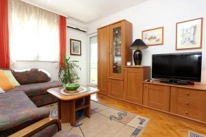 Holiday apartments Omis - 9492