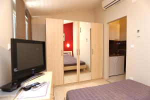 Apartments with parking space Stanici, Omis - 10324