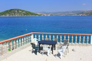 Apartments by the sea Razanj, Rogoznica - 10318